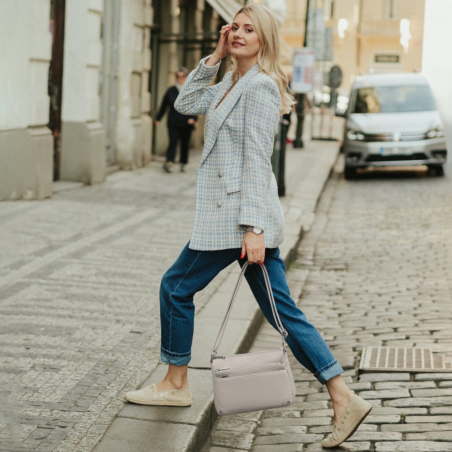 WestBronco ZipSatchel: Women's Medium Crossbody Bag