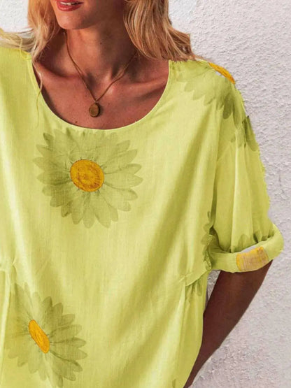 Full Size Flower Round Neck Half Sleeve T-Shirt Plus Size.