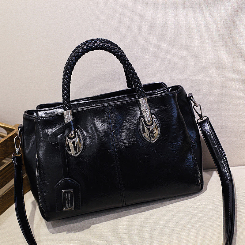 Vintage Bear Tote: Casual Women's Shoulder Bag