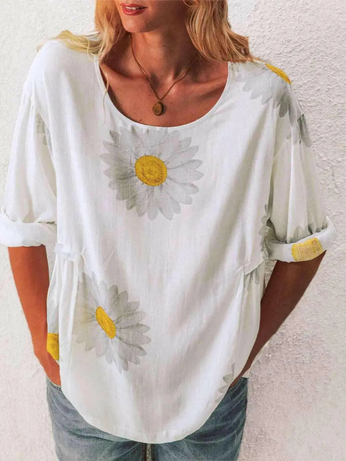 Full Size Flower Round Neck Half Sleeve T-Shirt Plus Size.