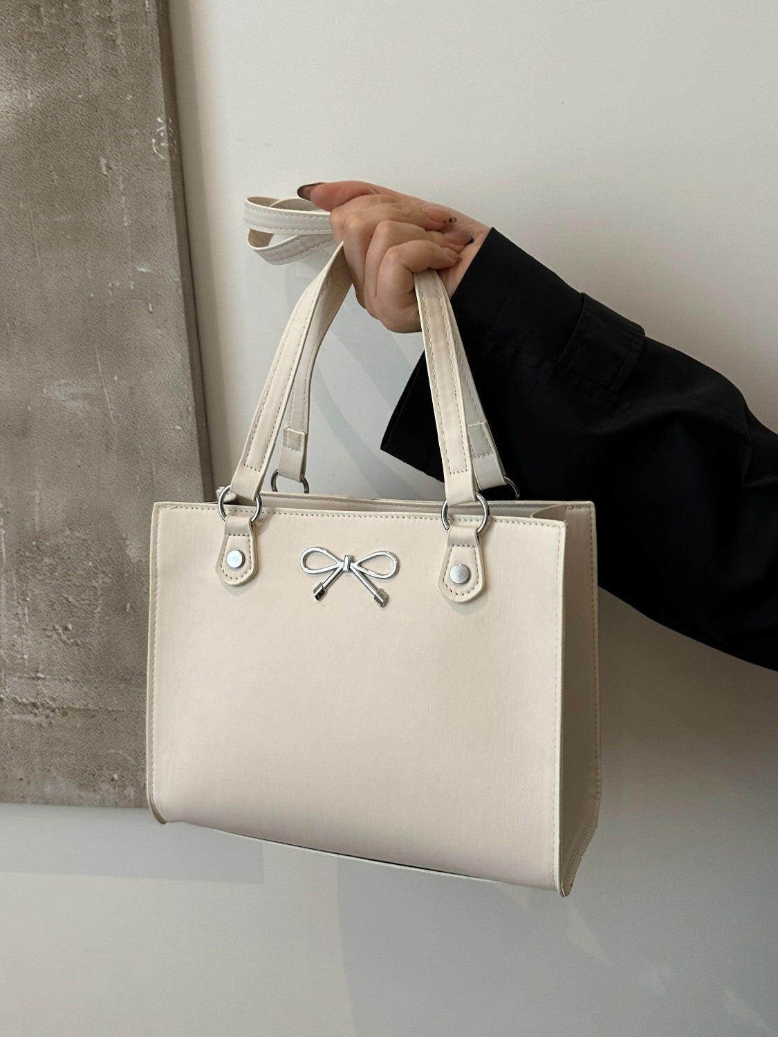 Bow PU Leather Shoulder Bag.