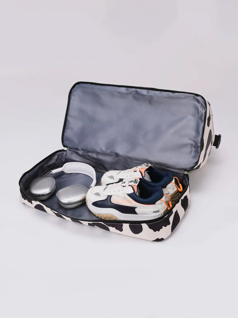 Oxford Cloth Leopard Travel Bag - Premium travel-bag from Trendsi - Just $39.99! Shop now at Handbags Specialist Headquarter