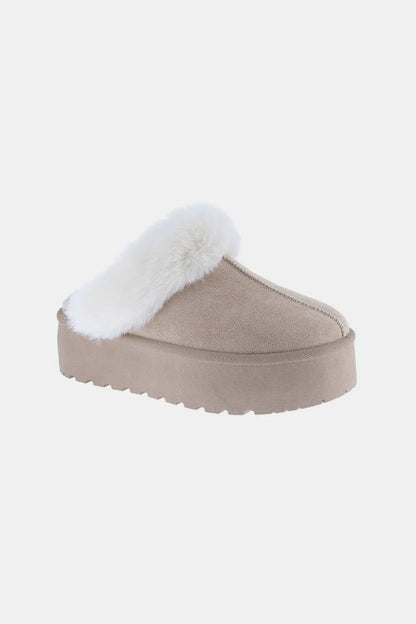 Weeboo Thick Bottom Fur Trim Snow Slippers - Premium  from Trendsi - Just $27.99! Shop now at Handbags Specialist Headquarter