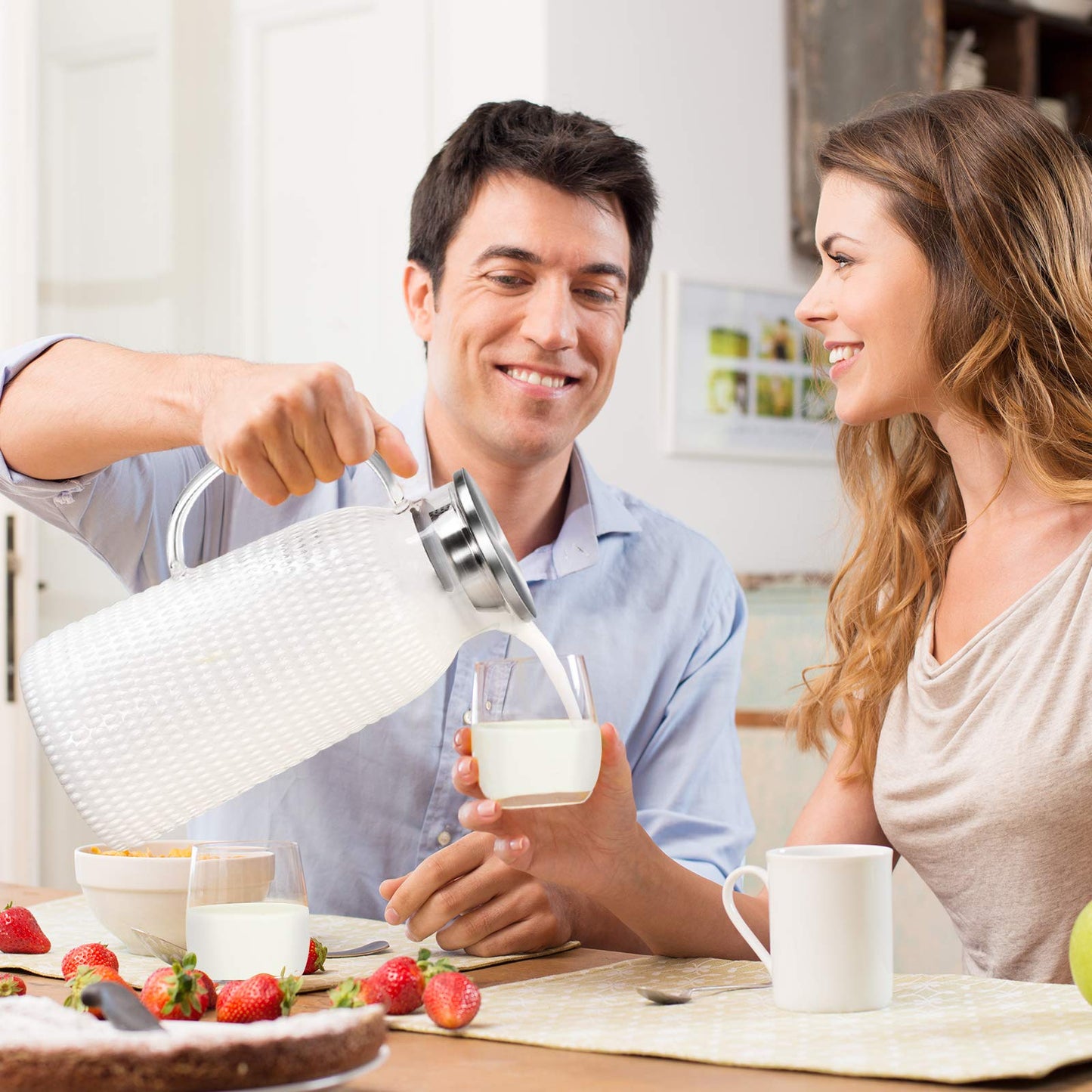 Aofmee Stainless Precision Pitcher - 68oz Borosilicate