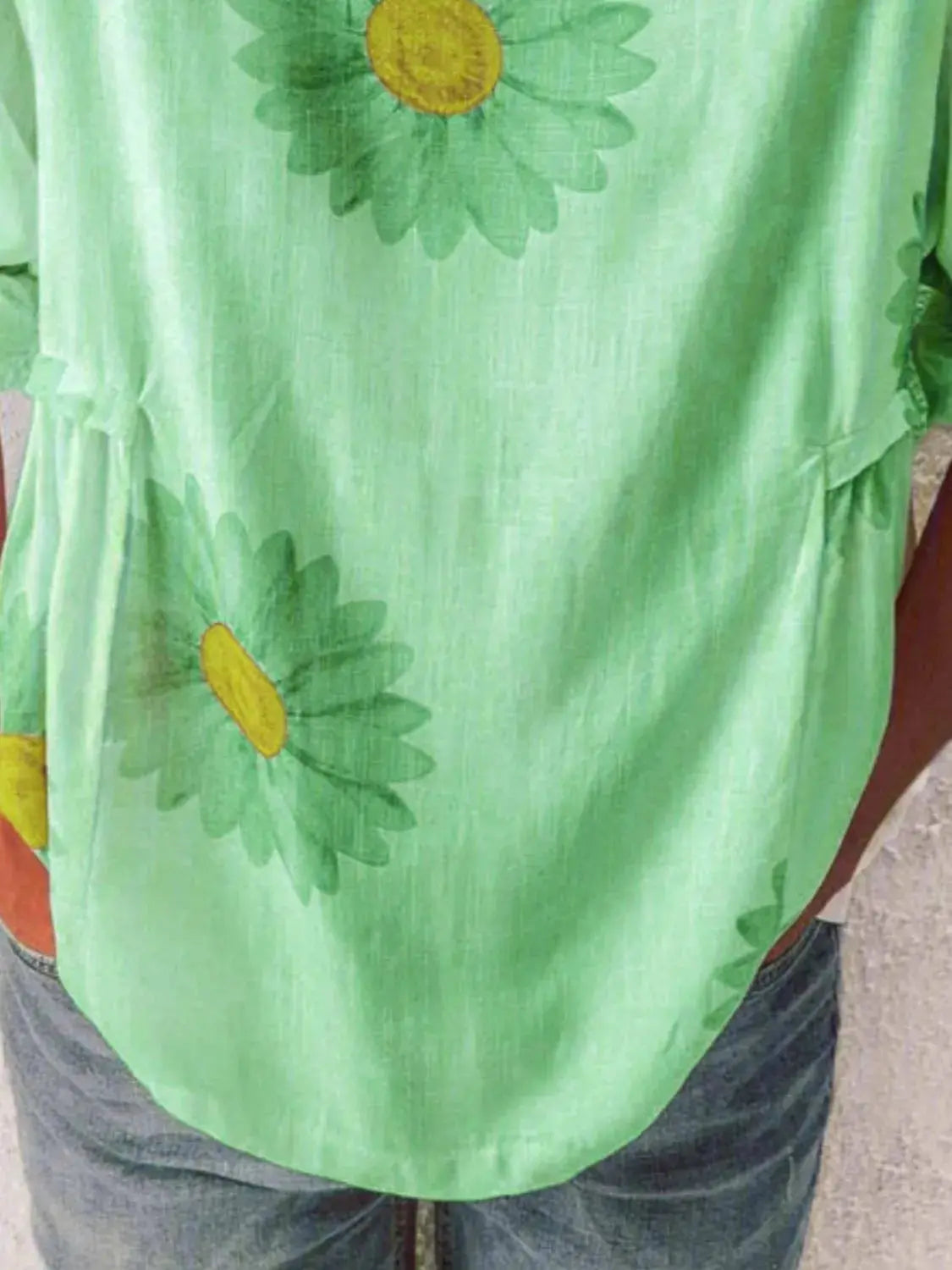 Full Size Flower Round Neck Half Sleeve T-Shirt Plus Size.
