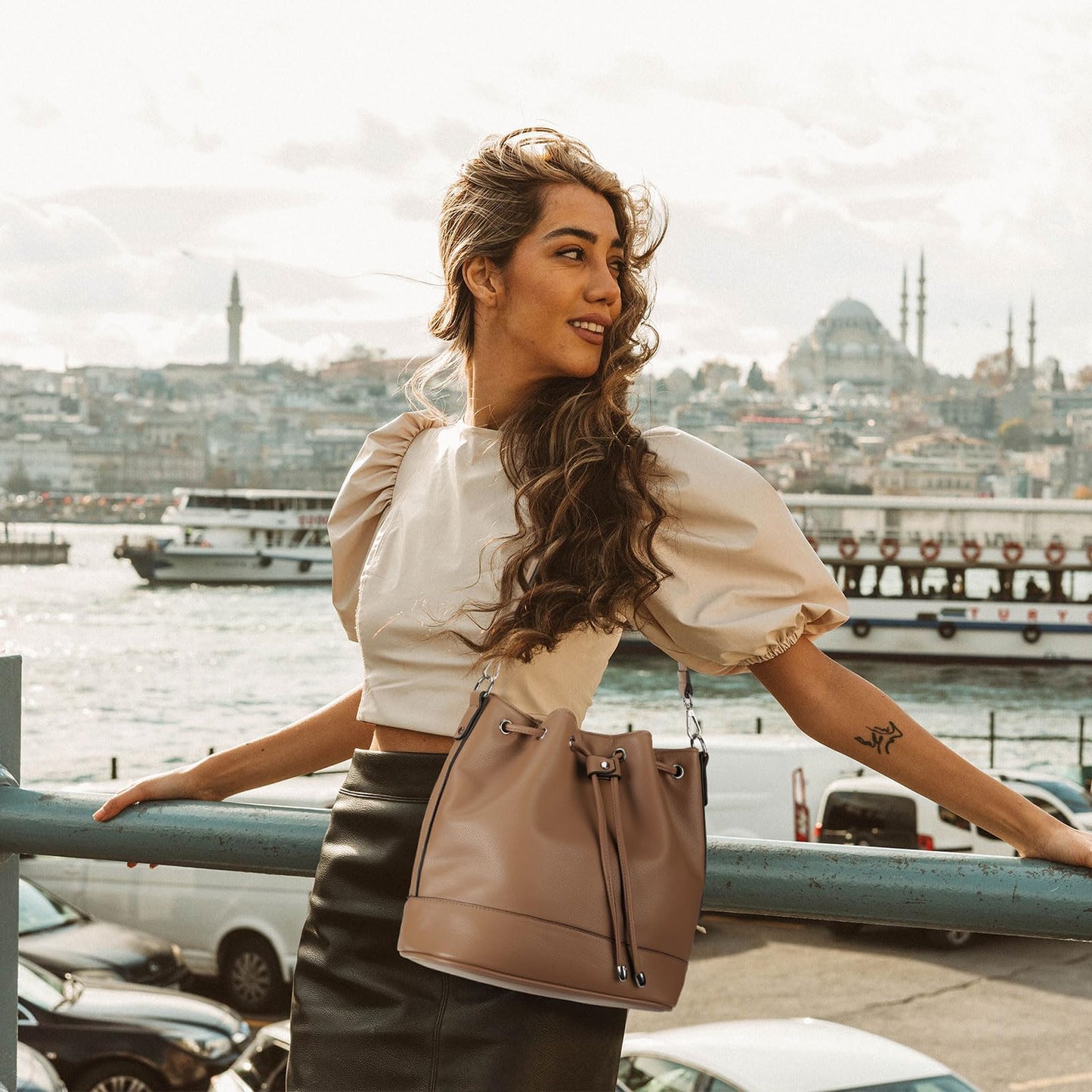 AFKOMST Chic Leather Bucket & Crossbody Bag Set