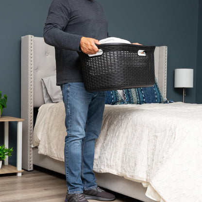 Ivory Wicker Mind Reader 40L Laundry Basket