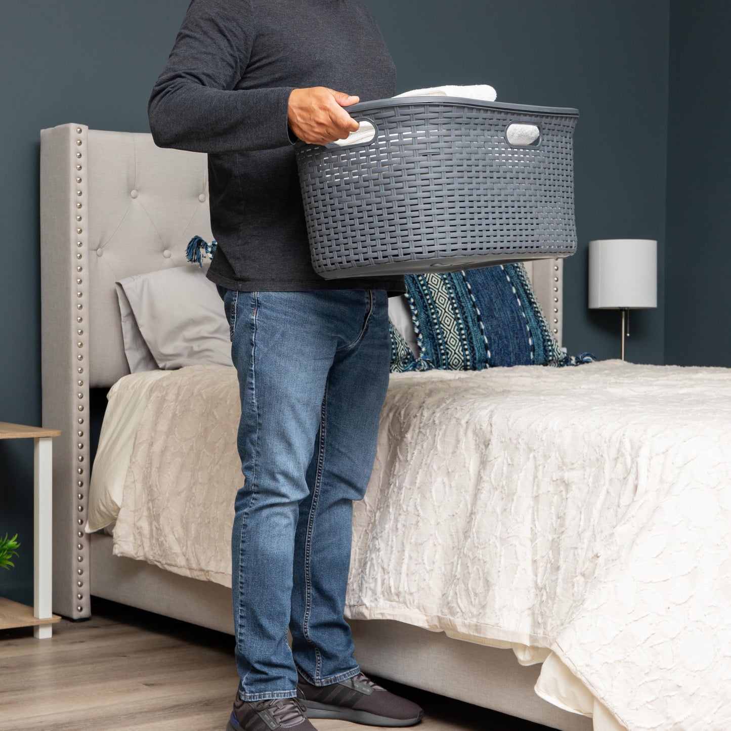 Ivory Wicker Mind Reader 40L Laundry Basket