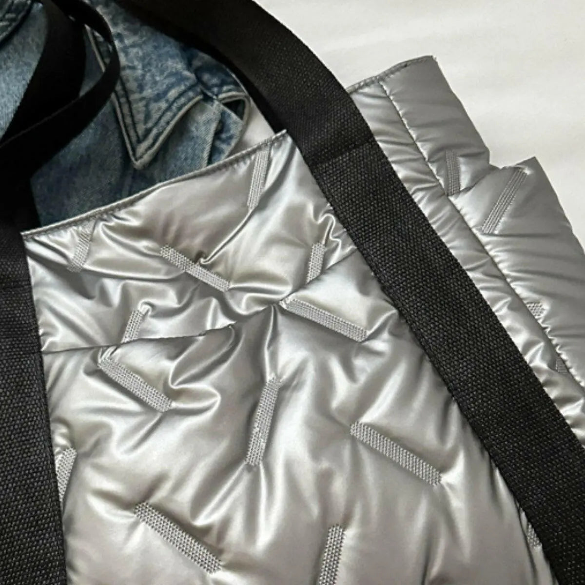 Polyester Tote Bag with Zipper.