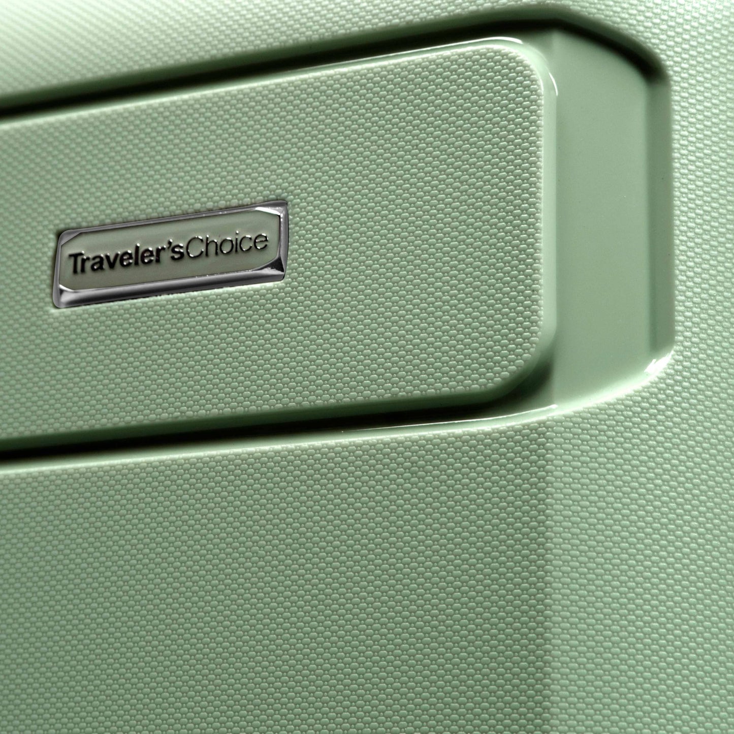 Traveler's Choice Indestructible 22 Spinner Carry-on