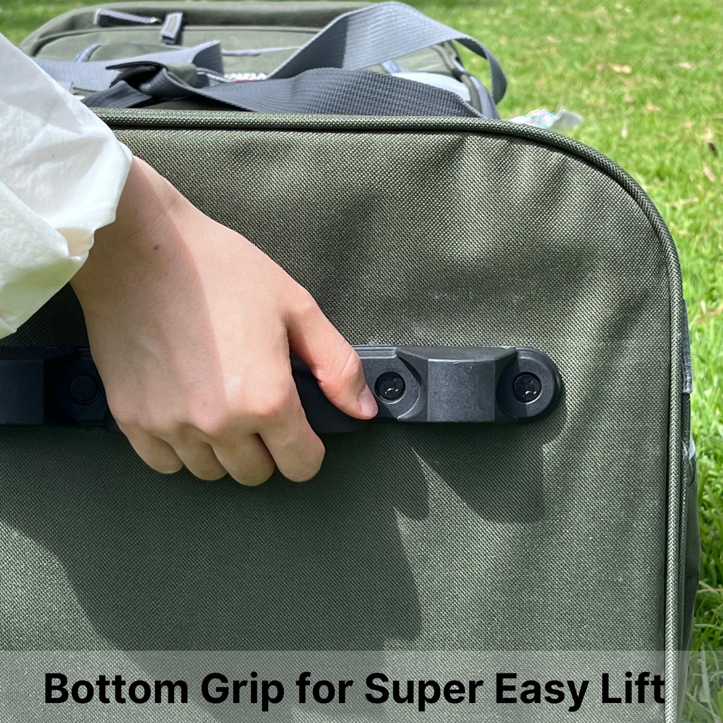 Olympia 22 Max Wheeled Duffel: 8-Pocket Water-Resist