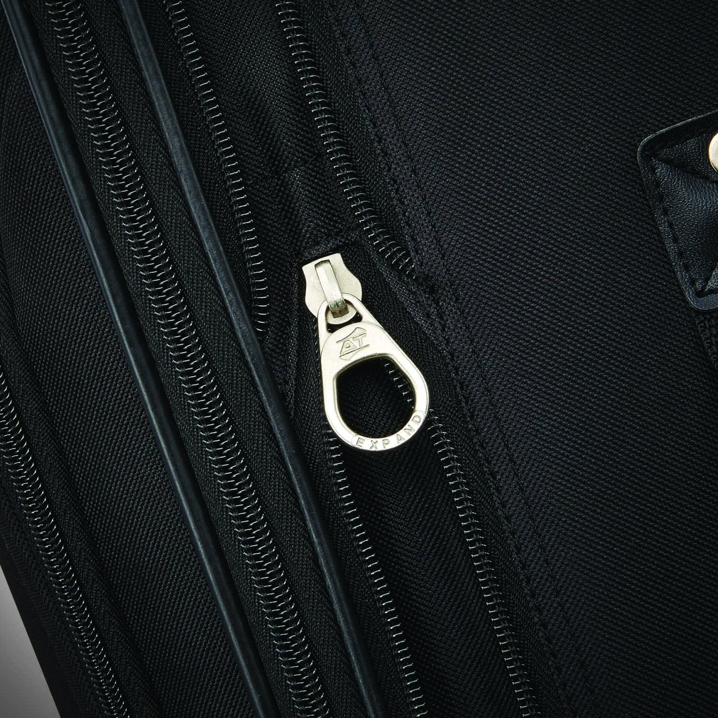 Fieldbrook XLT Black 4-Piece Luggage Set