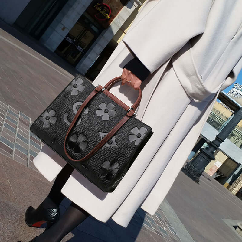 TrendFlex Women's Shoulder Bag