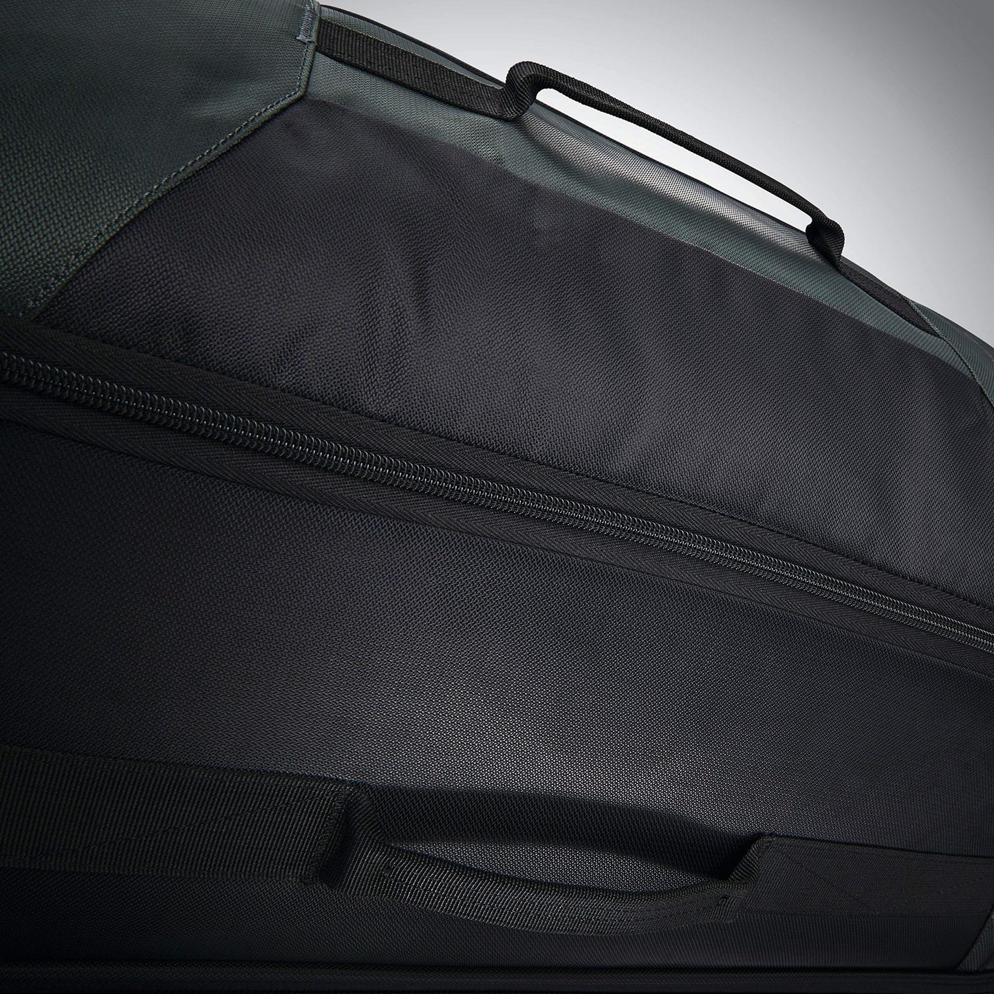 Andante 2 Rolling Duffel - 22 Sleek Black Travel Bag
