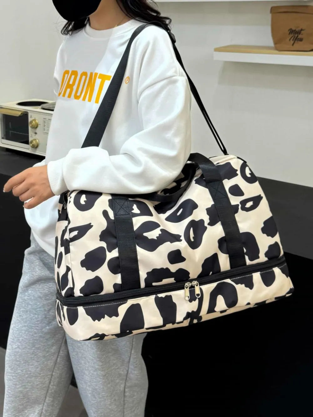 Oxford Cloth Leopard Travel Bag - Premium travel-bag from Trendsi - Just $39.99! Shop now at Handbags Specialist Headquarter