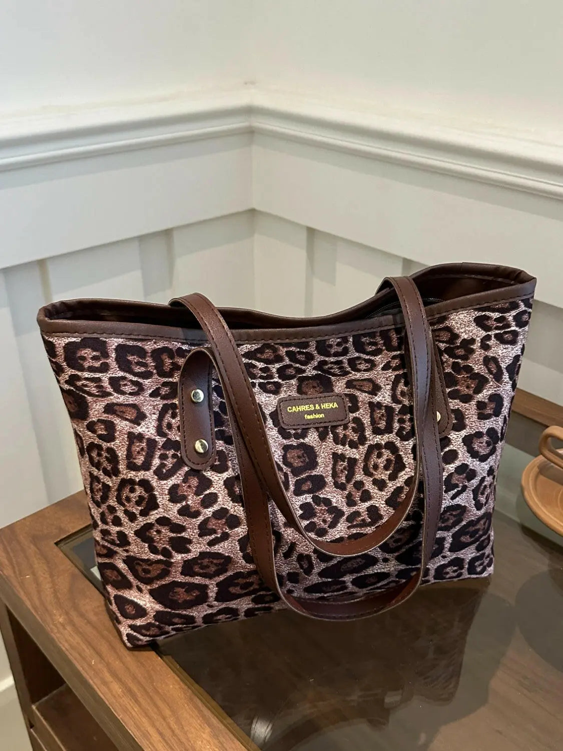 Leopard Polyester Tote Bag.