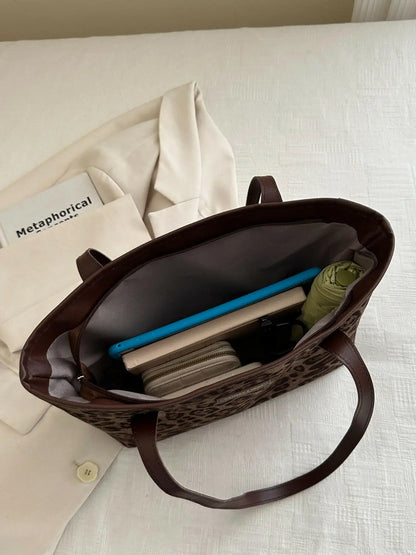 Leopard Polyester Tote Bag.